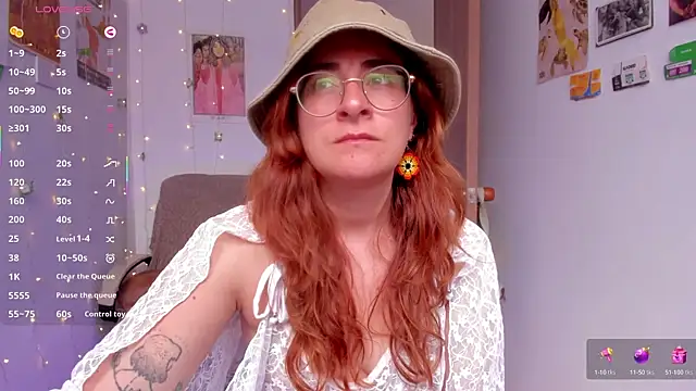 Snapshot of linda_giggle chatting on September 23, 2025, 1:51 pm linda giggle online show from September 23, 2025, 1:51 pm