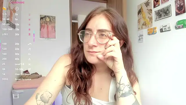 Snapshot of linda_giggle chatting on March 3, 2026, 2:57 pm linda giggle online show from March 3, 2026, 2:57 pm