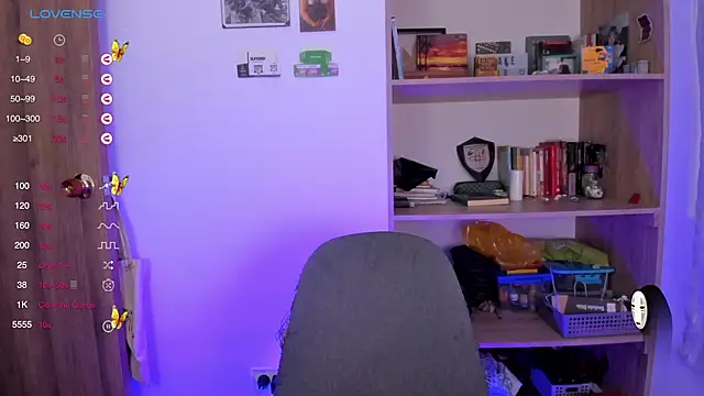 Snapshot of linda_giggle chatting on February 19, 2025, 12:46 am linda giggle online show from February 19, 2025, 12:46 am