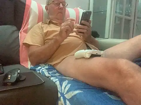 Nudelschwanz online show from October 26, 2025, 5:52 am