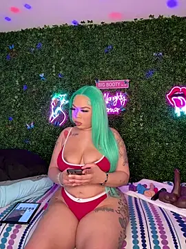 ThickAssRena online show from February 5, 2026, 8:21 am