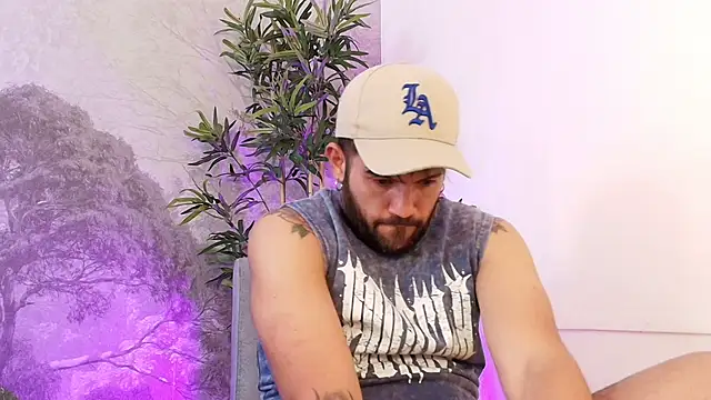 jonathan rivers online show from December 4, 2025, 7:35 pm