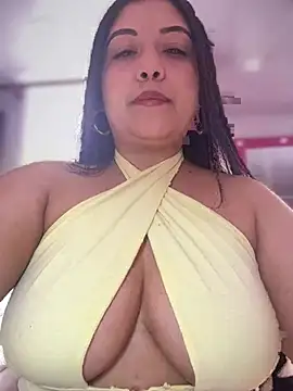 Snapshot of cami_ortiz__ chatting on February 18, 2025, 9:09 pm cami ortiz online show from February 18, 2025, 9:09 pm