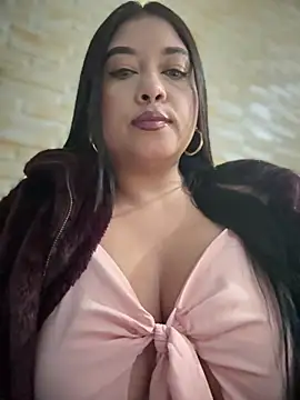 Snapshot of cami_ortiz__ chatting on March 8, 2025, 3:28 am cami ortiz online show from March 8, 2025, 3:28 am