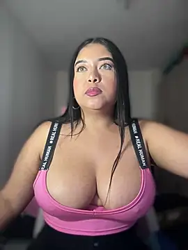 Snapshot of cami_ortiz__ chatting on March 3, 2025, 12:34 am cami ortiz online show from March 3, 2025, 12:34 am