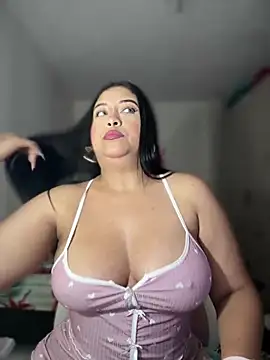 Snapshot of cami_ortiz__ chatting on March 7, 2025, 6:46 am cami ortiz online show from March 7, 2025, 6:46 am