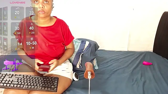 Snapshot of Kattara_Becky_ chatting on January 7, 2026, 4:06 am Kattara Becky online show from January 7, 2026, 4:06 am