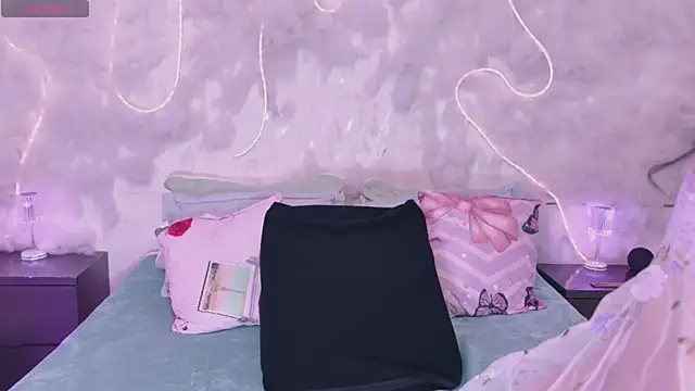 Snapshot of emmajohnss chatting on March 12, 2026, 3:56 am emmajohnss online show from March 12, 2026, 3:56 am