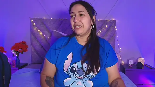 Snapshot of emmajohnss chatting on March 23, 2025, 3:54 am emmajohnss online show from March 23, 2025, 3:54 am