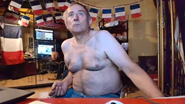 Snapshot of jeanlulu chatting on July 12, 2026, 7:47 pm jeanlulu online show from July 12, 2026, 7:47 pm