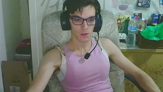 Snapshot of enzofx1 chatting on September 8, 2025, 7:02 pm enzofx1 online show from September 8, 2025, 7:02 pm