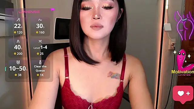 Snapshot of Itsme_claire chatting on April 22, 2026, 11:00 pm Itsme claire online show from April 22, 2026, 11:00 pm