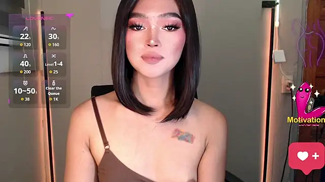 Snapshot of Itsme_claire chatting on April 21, 2026, 11:33 pm Itsme claire online show from April 21, 2026, 11:33 pm