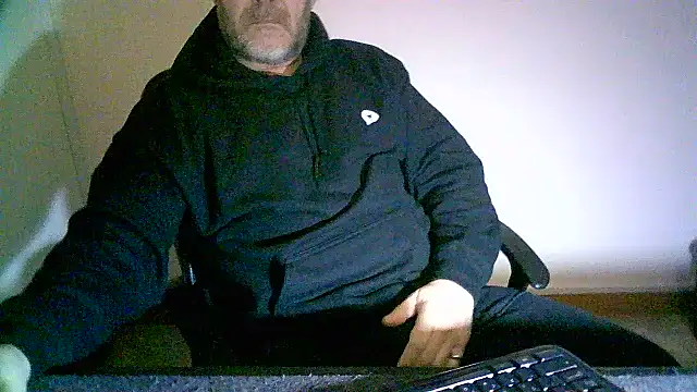 Greek Passion online show from December 21, 2025, 1:13 pm