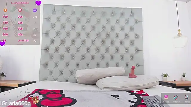 aria paul online show from December 3, 2025, 10:25 am