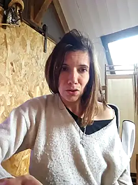 Snapshot of Lina_lou4 chatting on March 1, 2025, 3:27 pm Lina lou4 online show from March 1, 2025, 3:27 pm