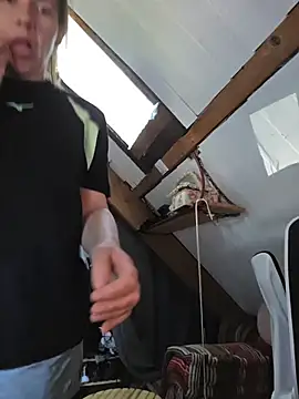 Snapshot of Lina_lou4 chatting on April 8, 2026, 2:07 pm Lina lou4 online show from April 8, 2026, 2:07 pm