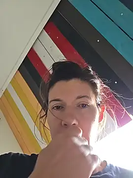 Snapshot of Lina_lou4 chatting on March 6, 2026, 9:37 am Lina lou4 online show from March 6, 2026, 9:37 am