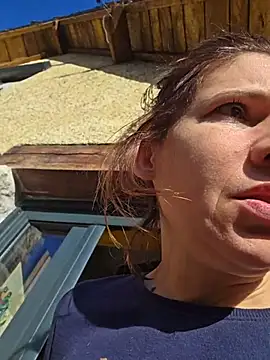 Snapshot of Lina_lou4 chatting on March 10, 2026, 8:18 am Lina lou4 online show from March 10, 2026, 8:18 am