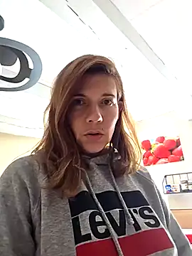 Snapshot of Lina_lou4 chatting on October 5, 2025, 12:29 pm Lina lou4 online show from October 5, 2025, 12:29 pm
