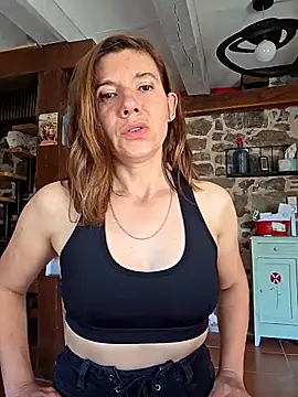 Snapshot of Lina_lou4 chatting on September 19, 2025, 12:42 pm Lina lou4 online show from September 19, 2025, 12:42 pm
