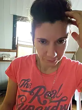 Snapshot of Lina_lou4 chatting on February 12, 2025, 3:27 pm Lina lou4 online show from February 12, 2025, 3:27 pm
