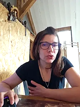 Snapshot of Lina_lou4 chatting on February 25, 2025, 11:43 am Lina lou4 online show from February 25, 2025, 11:43 am