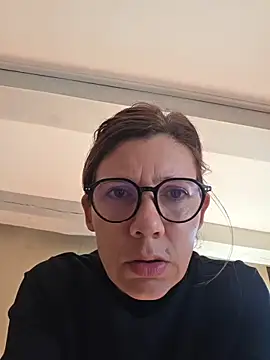 Snapshot of Lina_lou4 chatting on March 20, 2026, 10:38 am Lina lou4 online show from March 20, 2026, 10:38 am