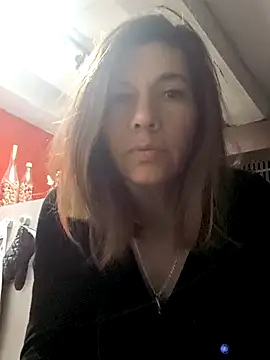 Snapshot of Lina_lou4 chatting on March 21, 2025, 8:50 am Lina lou4 online show from March 21, 2025, 8:50 am