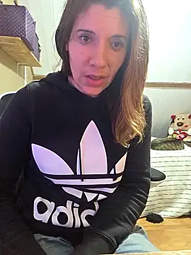 Lina lou4 online show from November 16, 2025, 5:06 pm