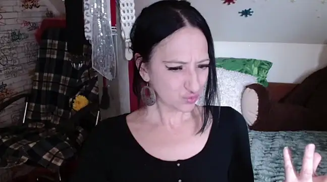 DebraMilf online show from March 23, 2025, 6:26 am