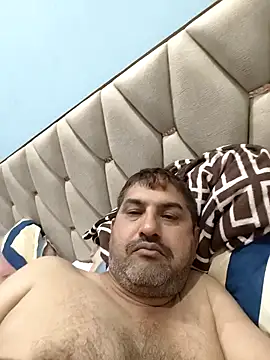 Snapshot of Amandev7 chatting on April 16, 2026, 4:52 pm Amandev7 online show from April 16, 2026, 4:52 pm