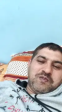 Amandev7 online show from February 9, 2025, 6:37 pm