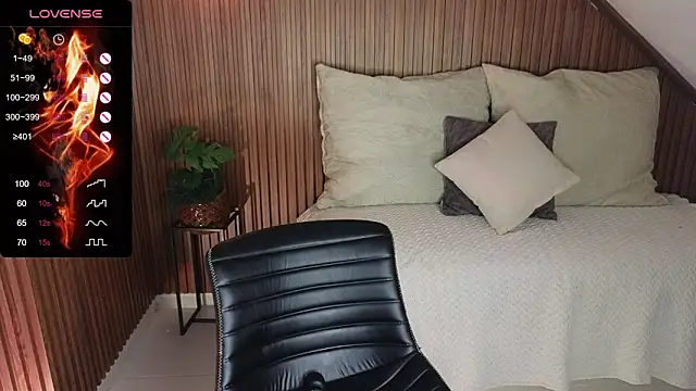 AmelieAxie online show from February 19, 2025, 6:55 am