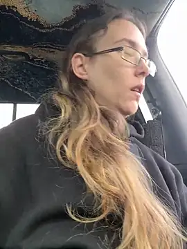 Dakota 02 online show from November 26, 2025, 3:01 pm