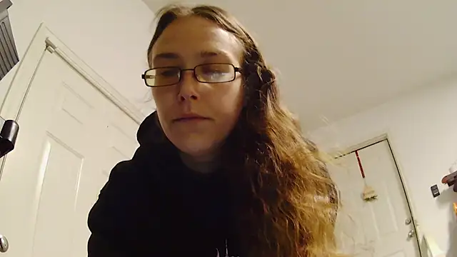 Dakota 02 online show from March 19, 2026, 12:38 pm