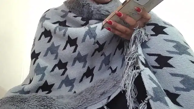 lovelydesi21 online show from January 8, 2026, 6:52 am