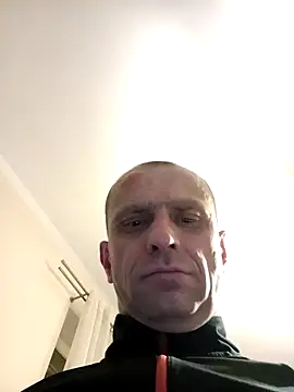 Roman0798 online show from February 1, 2025, 4:03 am