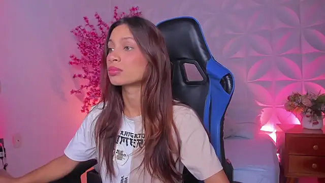 cora 22 online show from November 25, 2025, 12:49 pm