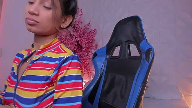 cora 22 online show from February 5, 2026, 12:56 pm