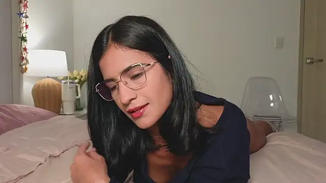 Snapshot of I_am_kat chatting on April 21, 2026, 2:47 am I am kat online show from April 21, 2026, 2:47 am