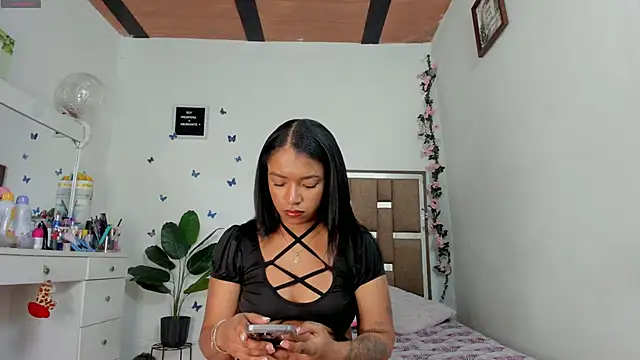 kendall-ewers online show from May 25, 2026, 11:36 pm