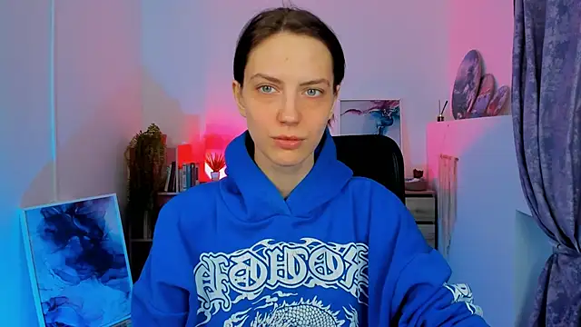 Snapshot of EmilyWilden chatting on December 9, 2024, 6:45 am EmilyWilden online show from December 9, 2024, 6:45 am