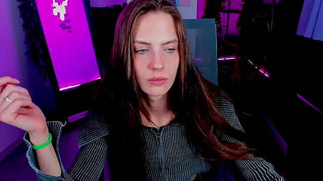 EmilyWilden online show from October 22, 2025, 7:52 am