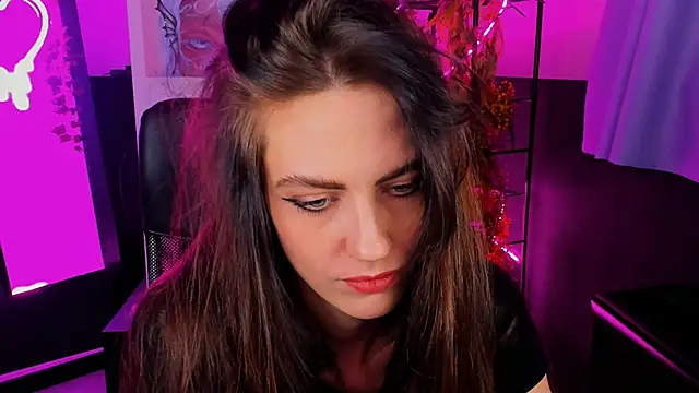Snapshot of EmilyWilden chatting on December 13, 2024, 11:34 am EmilyWilden online show from December 13, 2024, 11:34 am