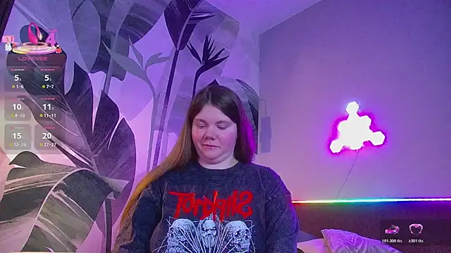 RubyValen online show from April 14, 2026, 1:32 am