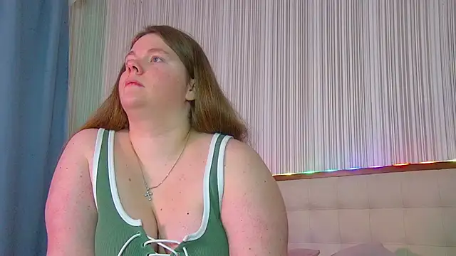 RubyValen online show from May 13, 2026, 1:23 am