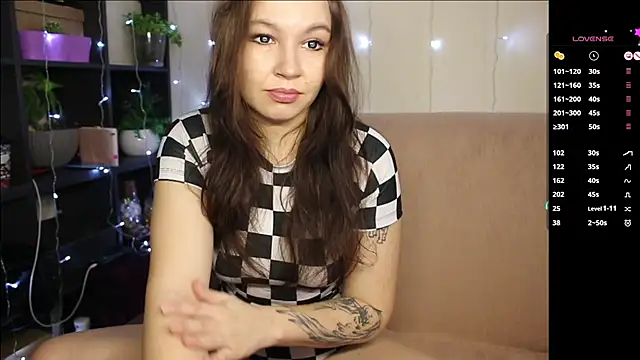 Snapshot of anna_from_heavenTV chatting on February 2, 2025, 11:40 am anna from heavenTV online show from February 2, 2025, 11:40 am