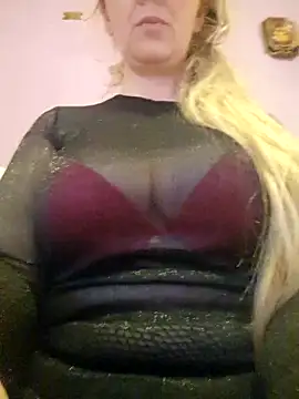 Snapshot of VictoriaMiami chatting on February 15, 2026, 12:26 pm VictoriaMiami online show from February 15, 2026, 12:26 pm