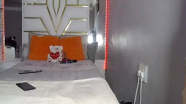 SexyyNana online show from October 5, 2025, 3:30 am